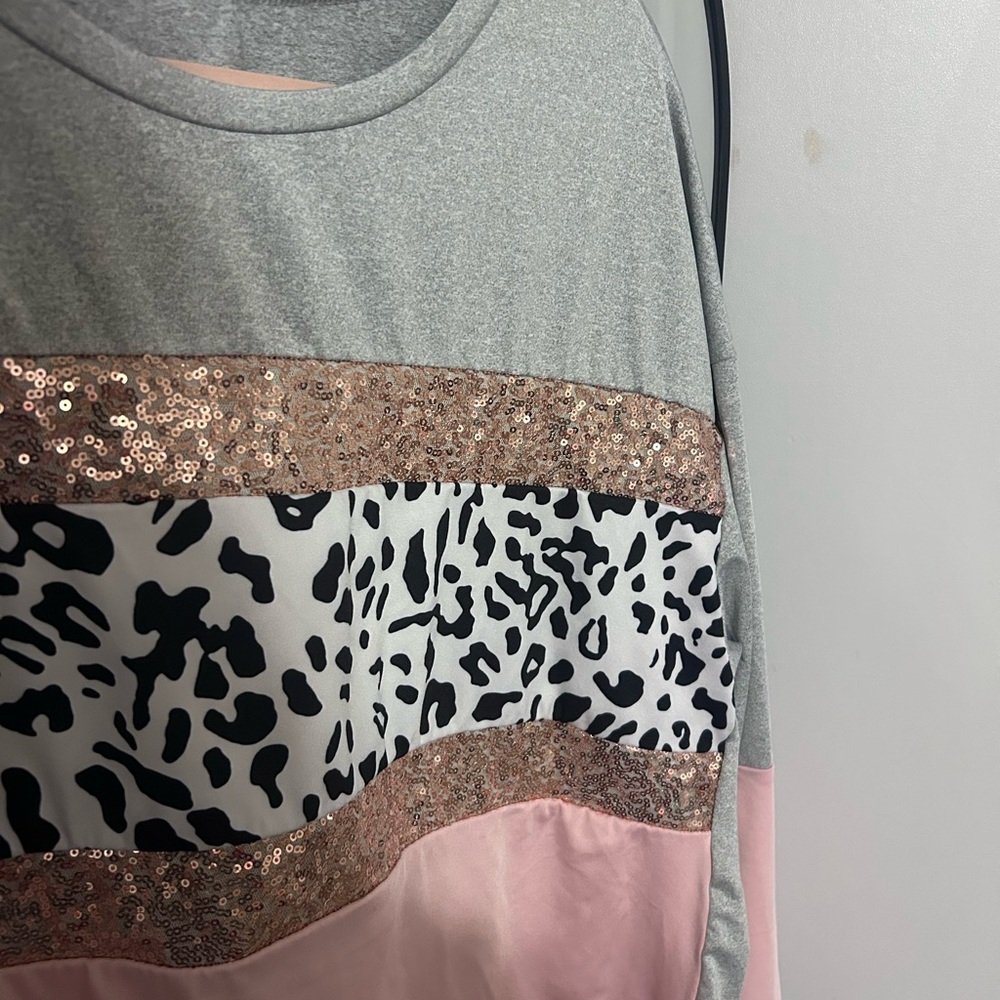 Gray and Pink Leopard Print Sequin Sweater - Picture 6 of 8